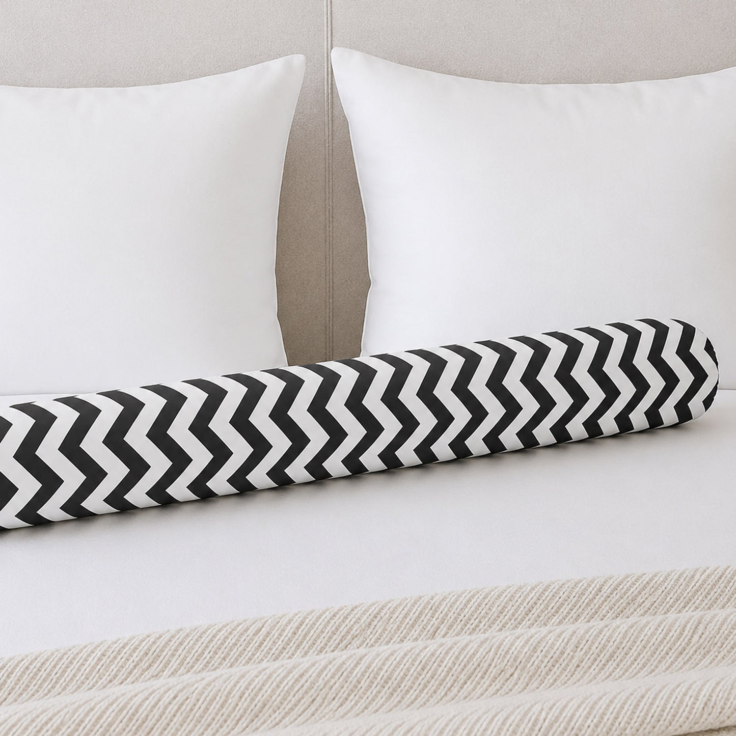 LEANBE Bettschlange Stillkissen – Vielseitiges Seitenschläferkissen 150 cm - Weiss/Schwarz Chevron